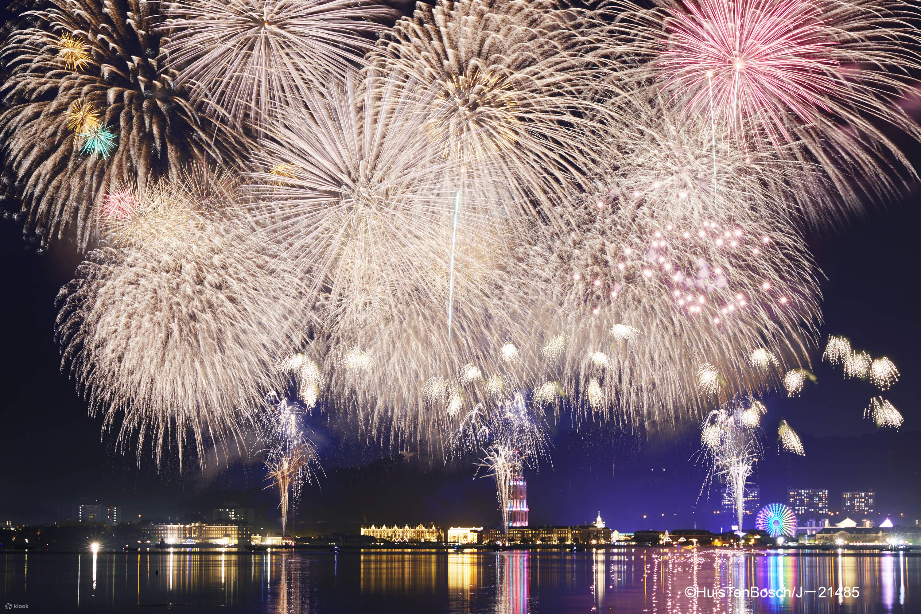 ハウステンボス九州一花火大会2025日帰りツアー | Klook